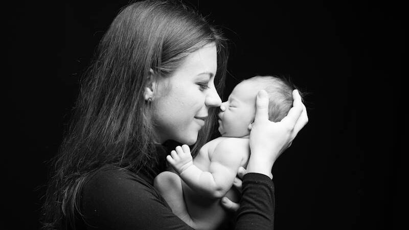 anyatejadó anya - tapasztalatai az anyatejadásról cikk illusztráció